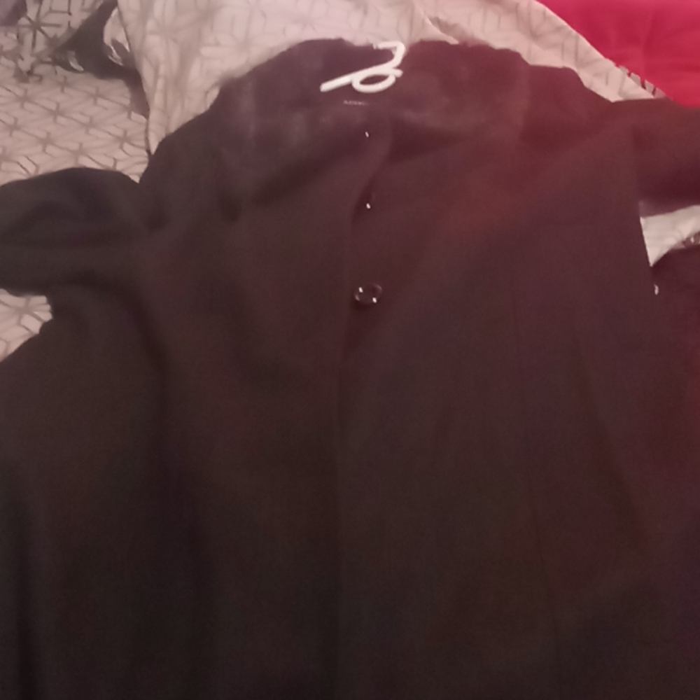 Coat - Picture 1 of 4